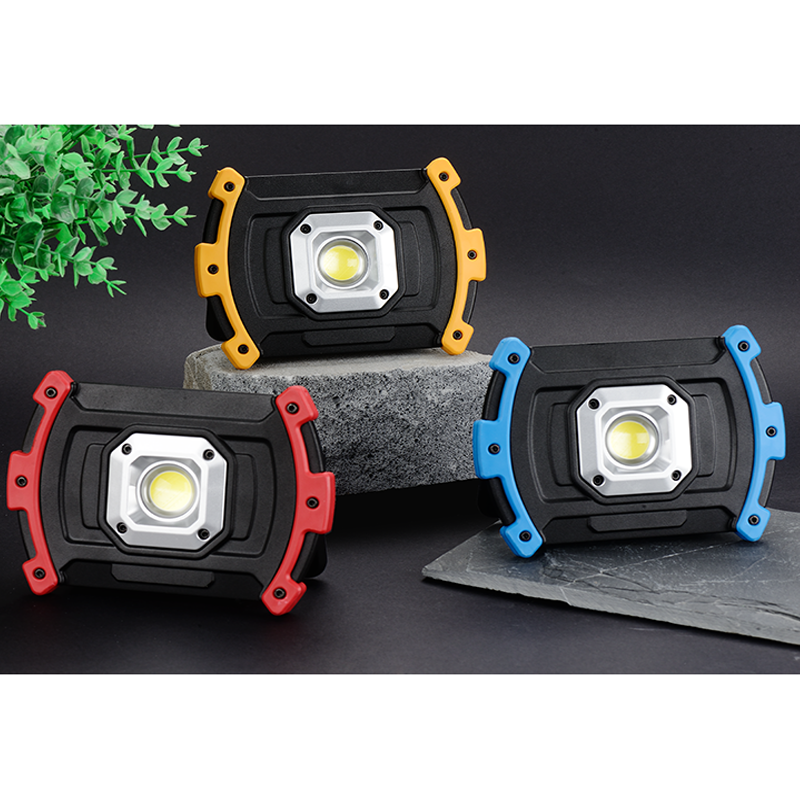 10W PORTABLE RECHARGEABLE FLOODLIGHT--